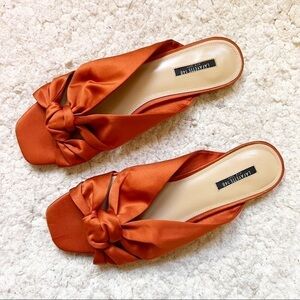 Lafayette 148 NY Orange Hessania Sandal Size 9